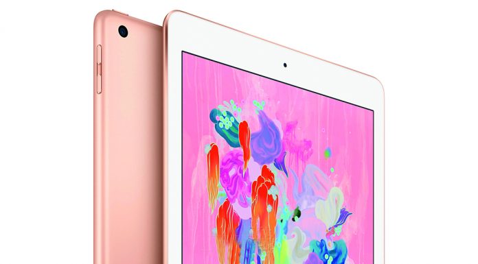 Apple iPad (2018) Tablet